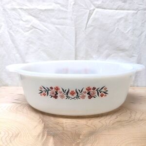 ✨SOLD✨✨ Vintage Fire King primrose flower Baking dish